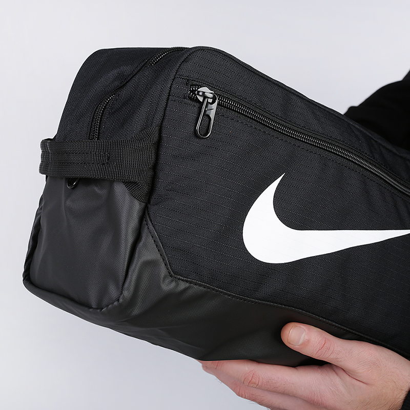 мужская черная сумка Nike Brasilia Training Shoe Bag 11L BA5967-010 - цена, описание, фото 2